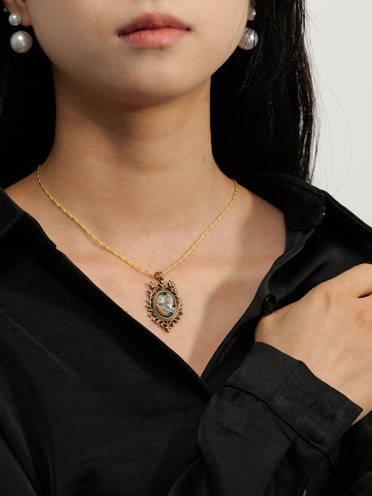 Feather of Rebirth·Hand-painted Brass Relief Necklace-White Feather Phoenix Pendant