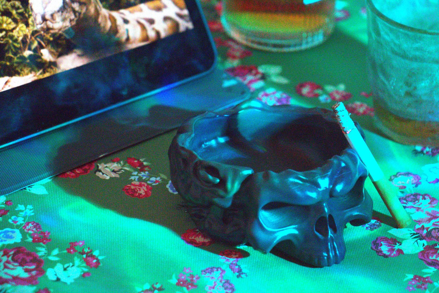 skull ashtray cigar