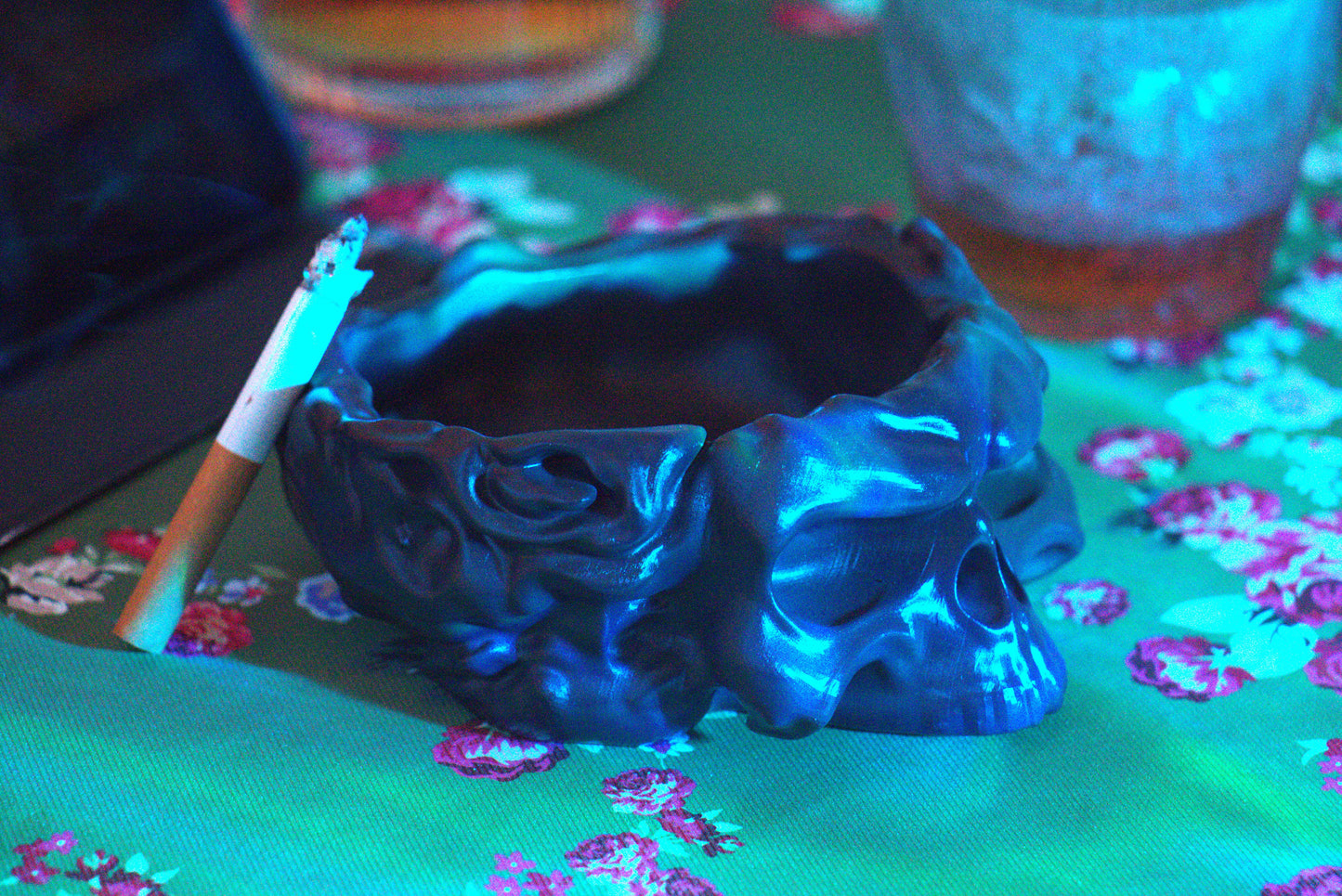 skull ashtray cigar