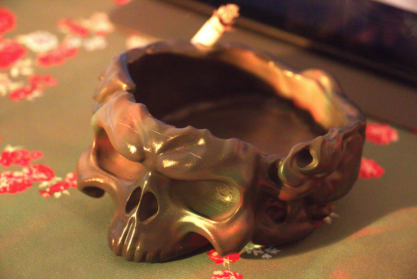 skull ashtray cigar