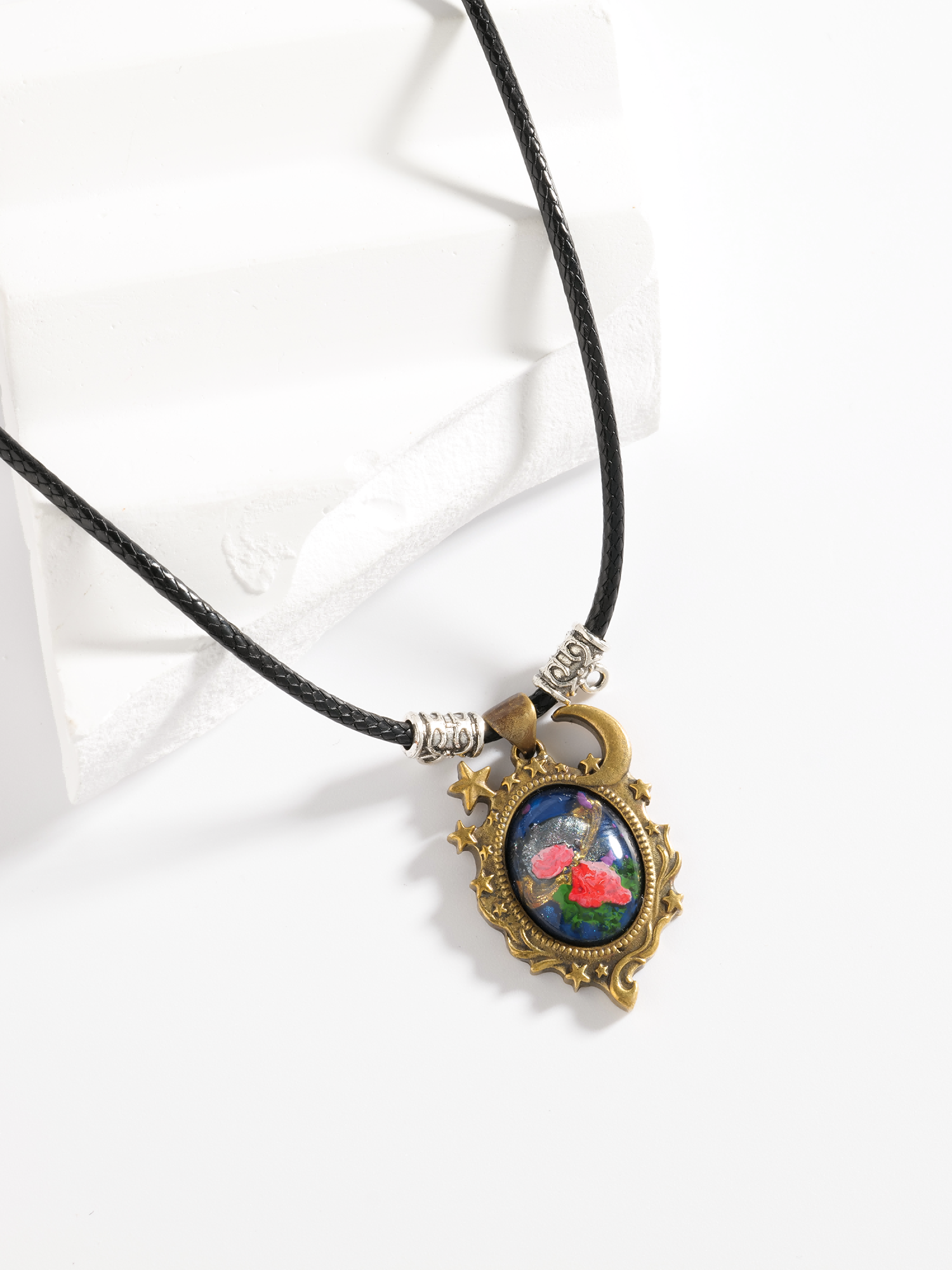 Moonlight Rosewish-brass necklace