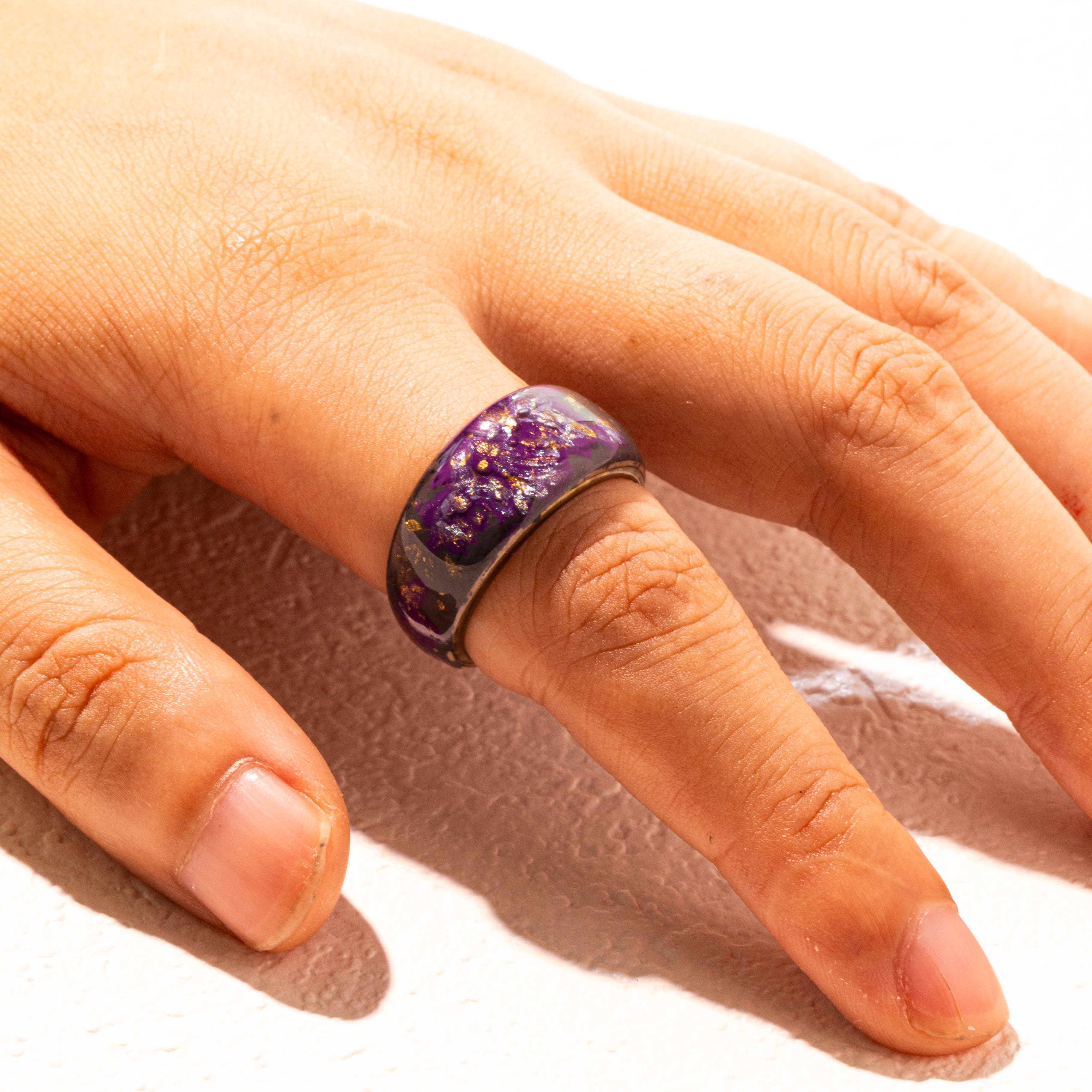 Twilight Bloom · Purple Floral Relief 925 Silver Ring