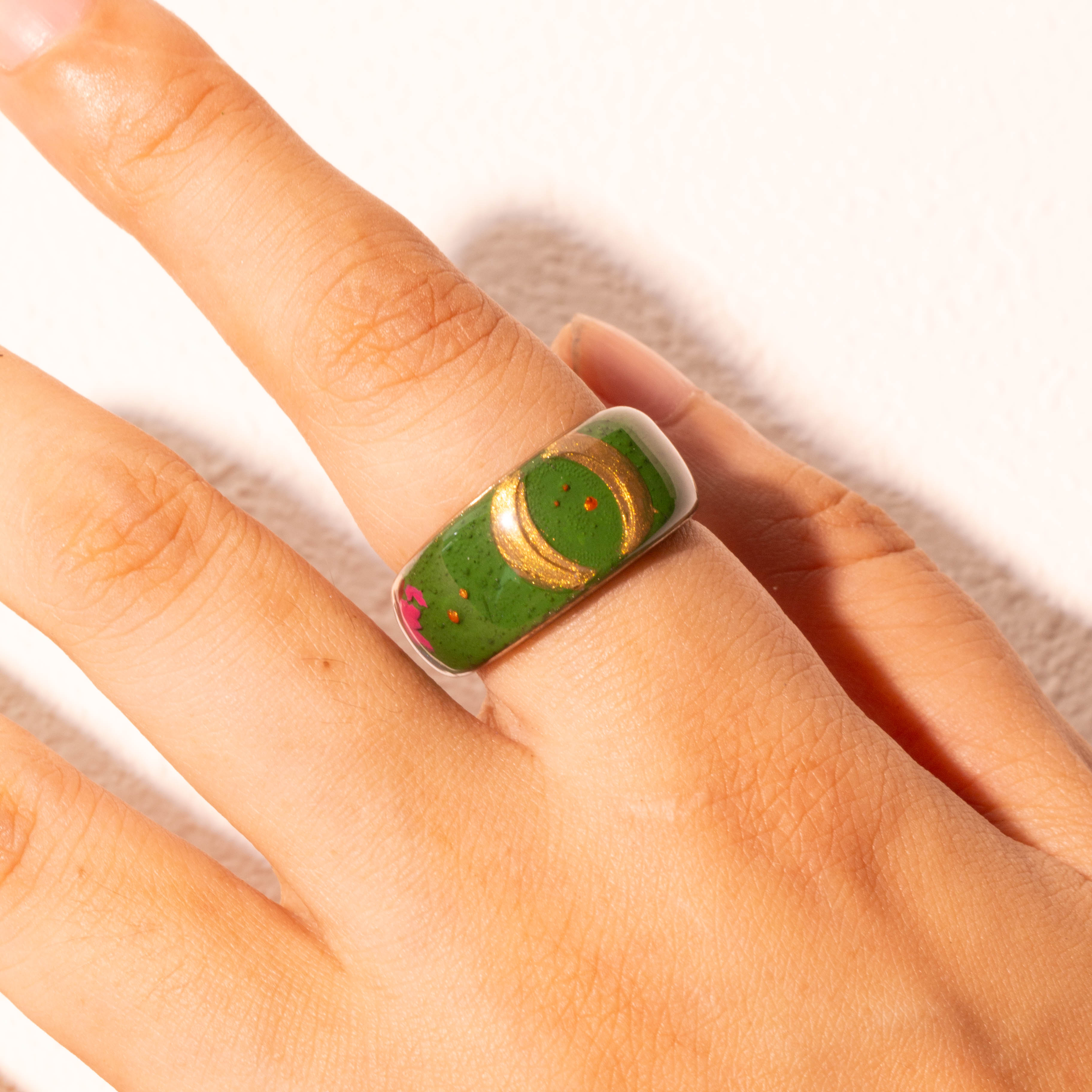 Moonlight Grove · Crescent Moon Relief 925 Silver Ring