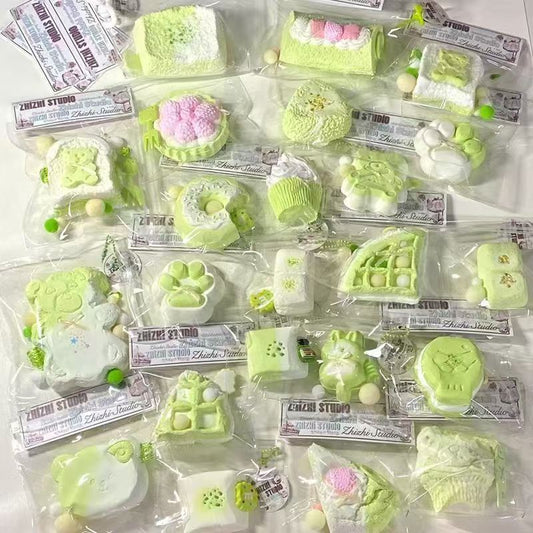 Green cake stress relief toy